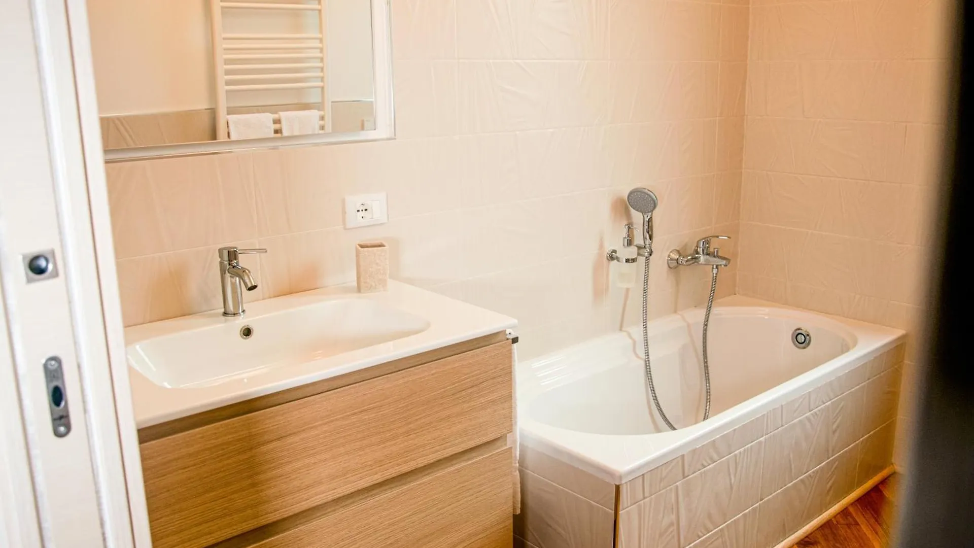 Villa Essenza - Rooms And Breakfast Albenga