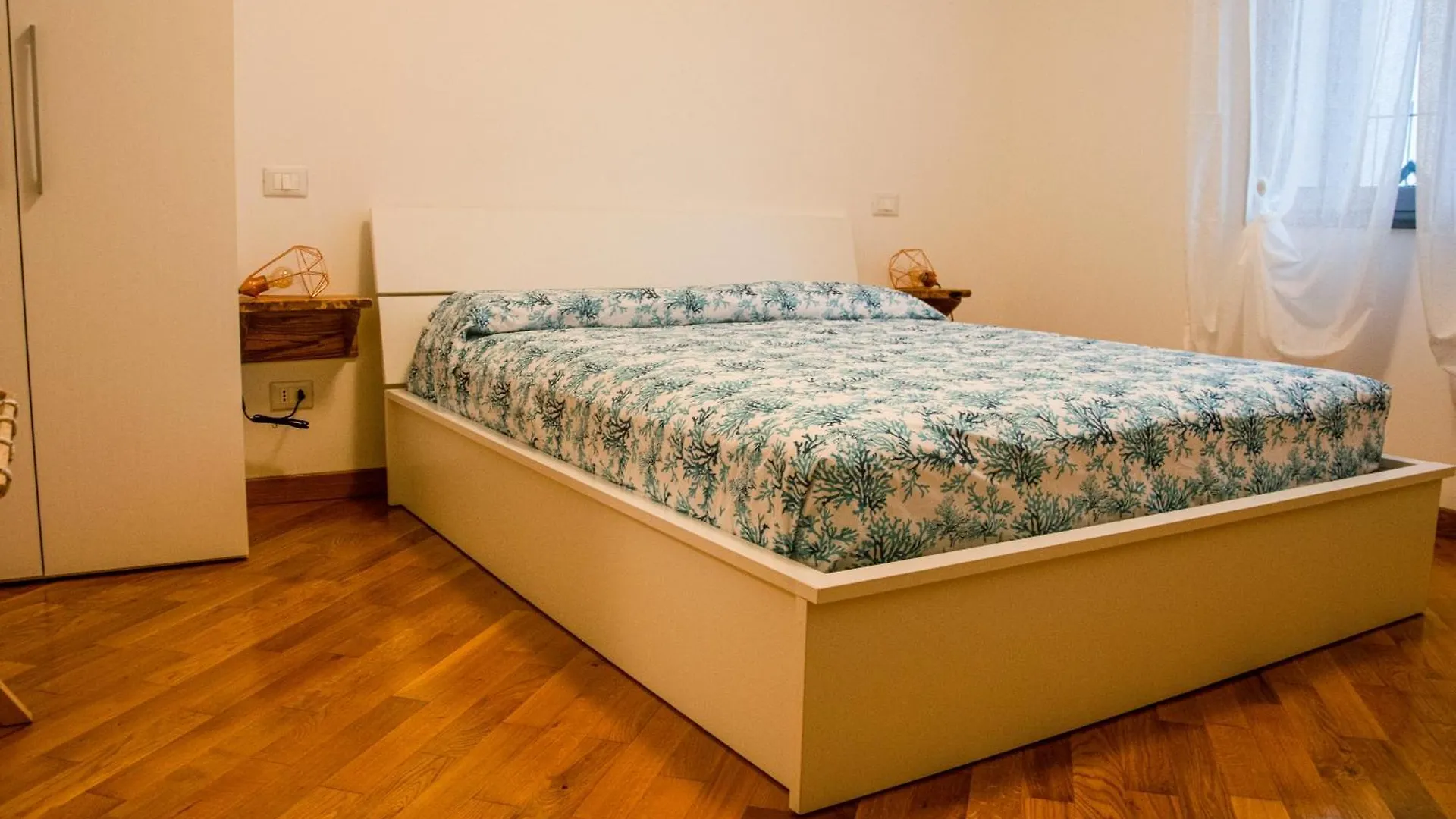 Villa Essenza - Rooms And Breakfast Albenga Italie