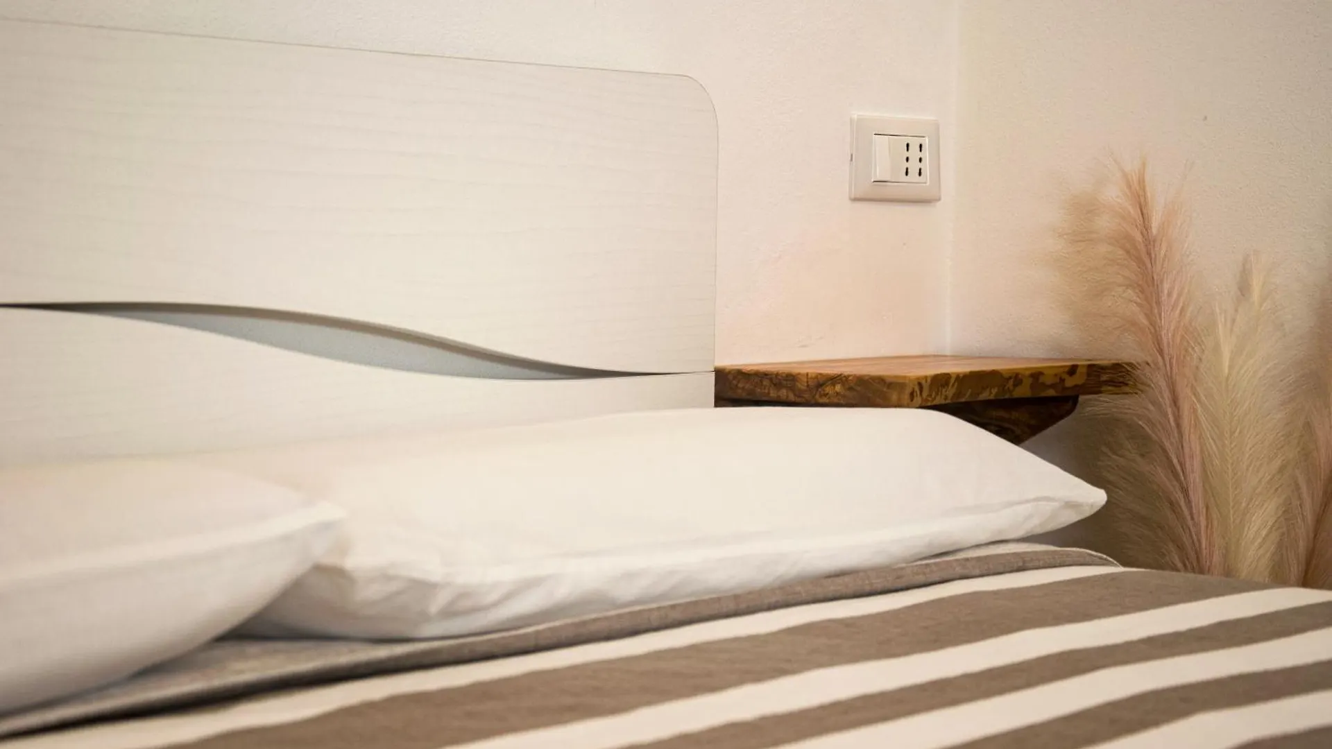 Guest house Villa Essenza - Rooms And Breakfast Albenga